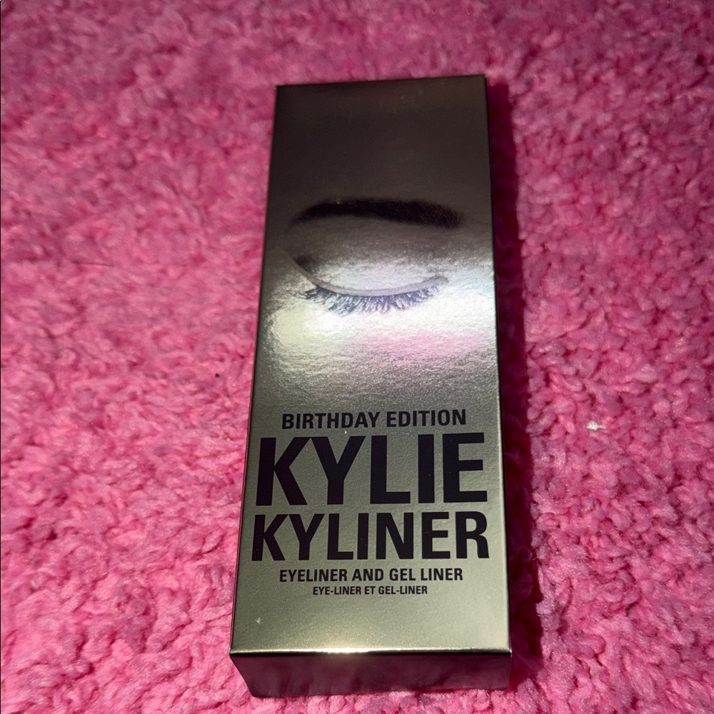 Kylie Cosmetics Kyliner Eyeliner & Gel Liner — Black Packaging